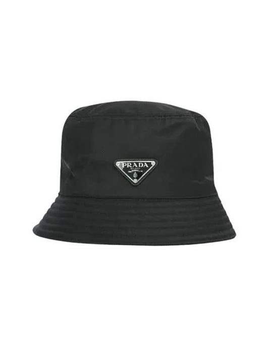 Re-Nylon Triangle Logo Bucket Hat Black - PRADA - BALAAN 2