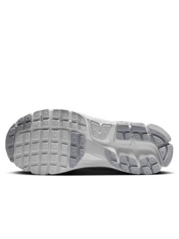 Zoom Vomero 5 Low Top Sneakers Pure Platinum - NIKE - BALAAN 4