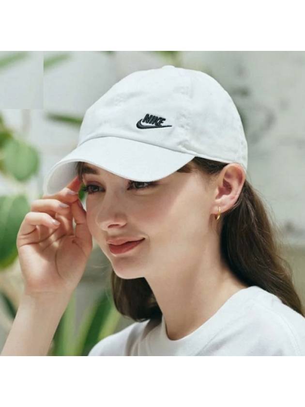 Heritage 86 Futura Ball Cap White - NIKE - BALAAN.