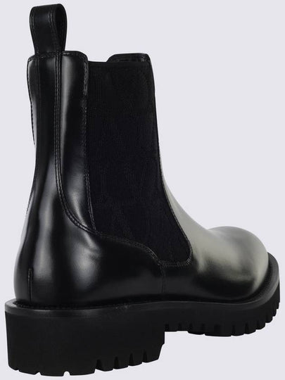 Valentino Garavani Black Leather Boots - VALENTINO - BALAAN 2