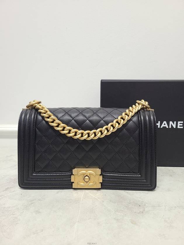 Used luxury goods Lewis It Black caviar vintage gold boy bag medium 30s - CHANEL - BALAAN 8