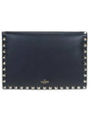 Rockstud Flap Clutch Bag Black - VALENTINO - BALAAN 5