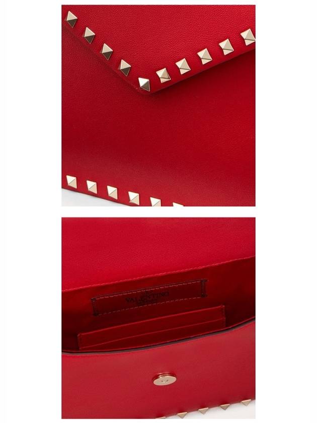 Rockstud Envelope Clutch Bag Red - VALENTINO - BALAAN 6