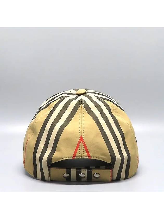 8026924 Hat Fashion Accessories - BURBERRY - BALAAN 3