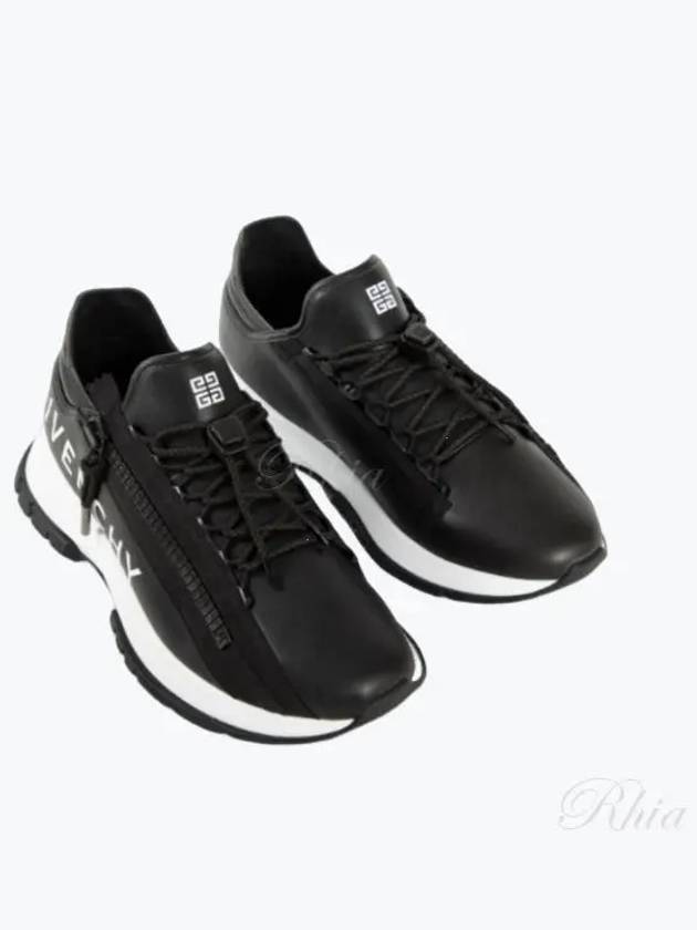 Specter Runner Low Top Sneakers Black - GIVENCHY - BALAAN 2