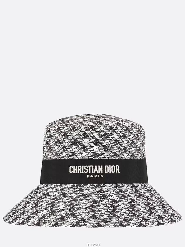 D-Bobby Houndstooth Large Straw Bucket Hat White Black - DIOR - BALAAN 2