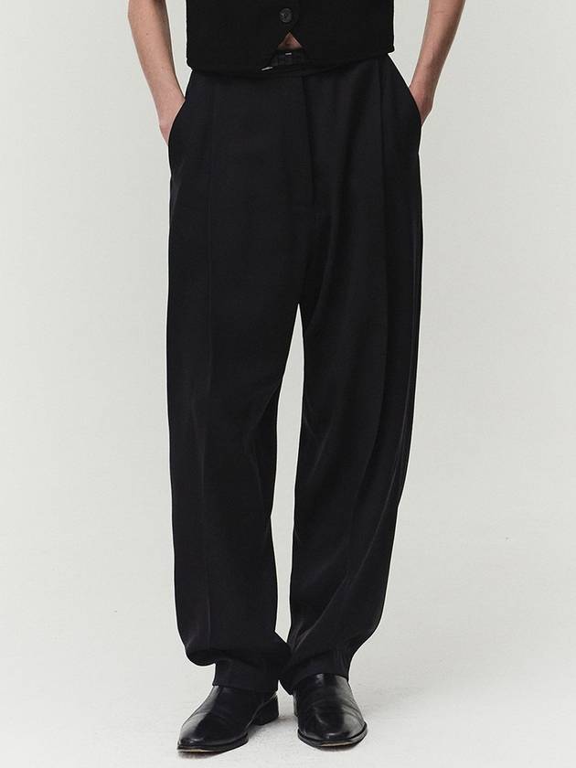 Pre order delivery September 19th Wool One Tuck Balloon Slacks Black - NOIRER FOR WOMEN - BALAAN 2