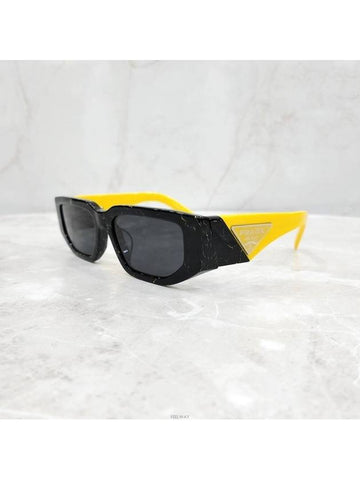 Lux You Triangle logo sunglasses - PRADA - BALAAN 1