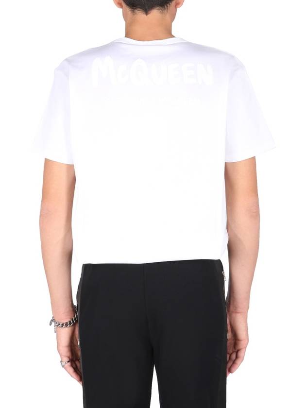 T-shirt WITH Graffiti Logo Print 666626QRZ7B0900 B0040171885 - ALEXANDER MCQUEEN - BALAAN 5