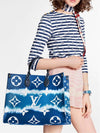 GM LV Women s Japanese Watercolor On the Go Tote Bag - LOUIS VUITTON - BALAAN 2