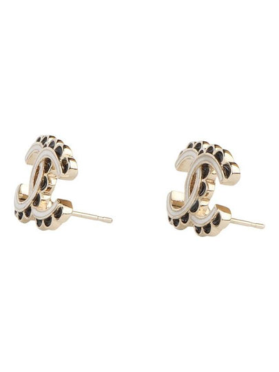 ABE184 CC logo white resin earring earrings 24 years invoice 33506 - CHANEL - BALAAN 2