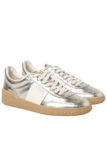 Women s Upvillage Low Top Sneakers 4W0S0IL9 UKH Y3Q - VALENTINO - BALAAN 1