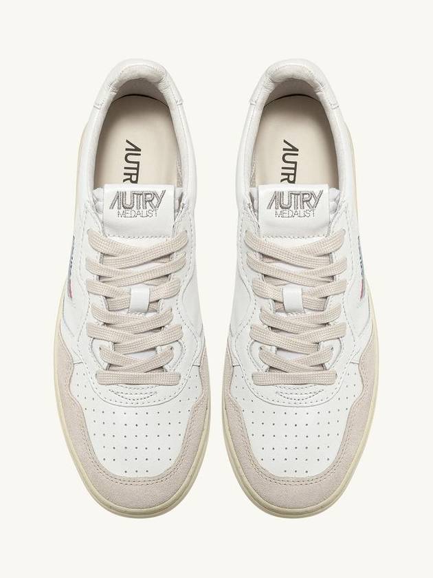 Medalist Goatskin Low Top Sneakers White - AUTRY - BALAAN 3