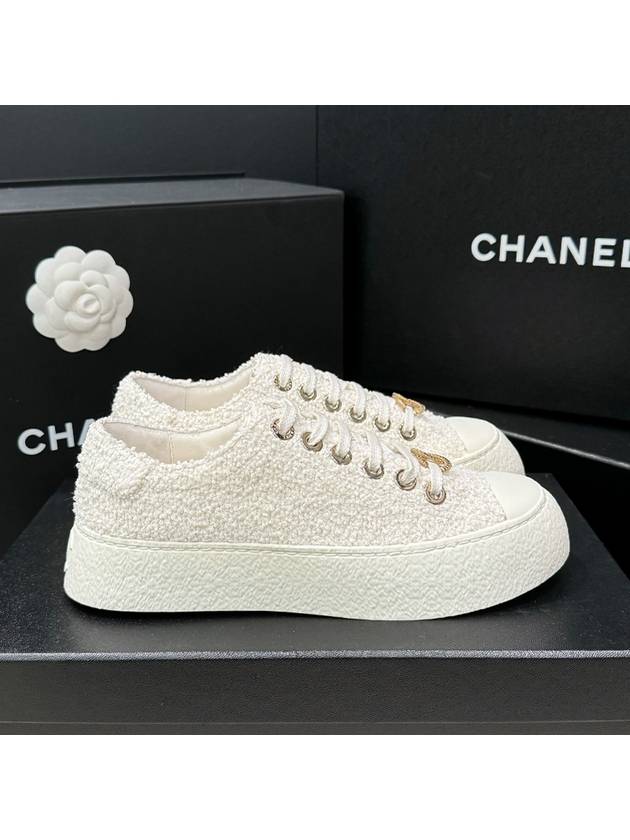 women sneakers tweed gold brooch ivory - CHANEL - BALAAN 4