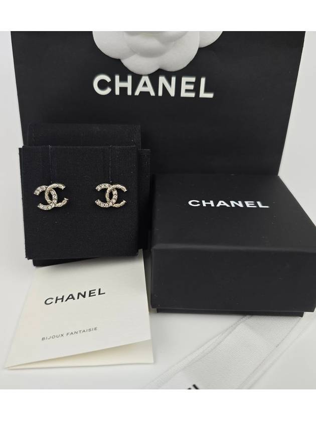 Earrings Classic CC Silver Crystal ABD767 - CHANEL - BALAAN 4