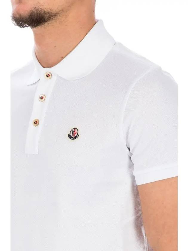 Men s Chest Logo Patch Polo T shirt Short Sleeve White 8A00019 84556 001 - MONCLER - BALAAN 3