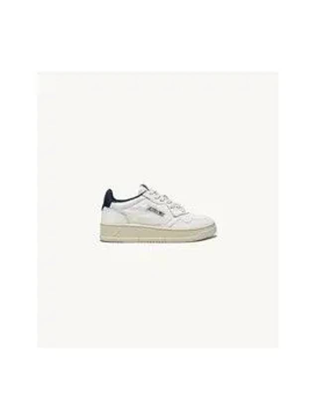 Medalist Navy Tab Low Top Sneakers White - AUTRY - BALAAN 7