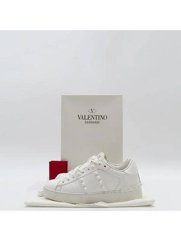 SW2S0A01 Untitled Hidden Bianco Rockstud Sneakers Size 35 - VALENTINO - BALAAN 1