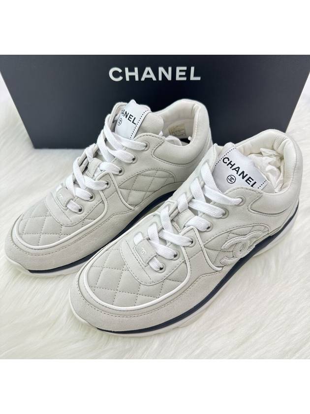 CC Logo Fabric Suede Low-Top Sneakers Light Grey - CHANEL - BALAAN 3