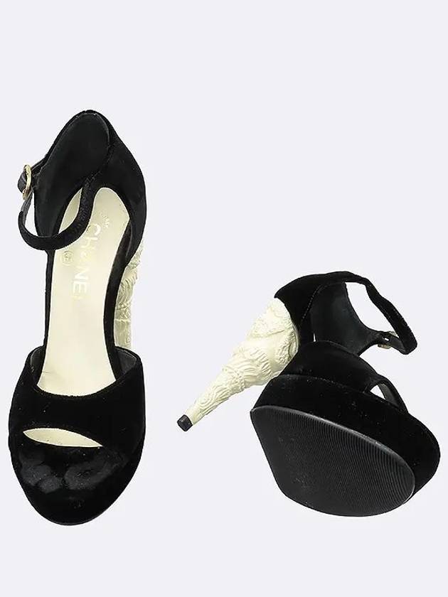 Black velvet gold open toe heel shoes 240MM - CHANEL - BALAAN 3