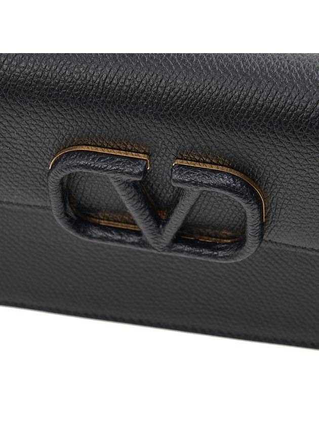 V Logo Chain Long Wallet Black - VALENTINO - BALAAN 7