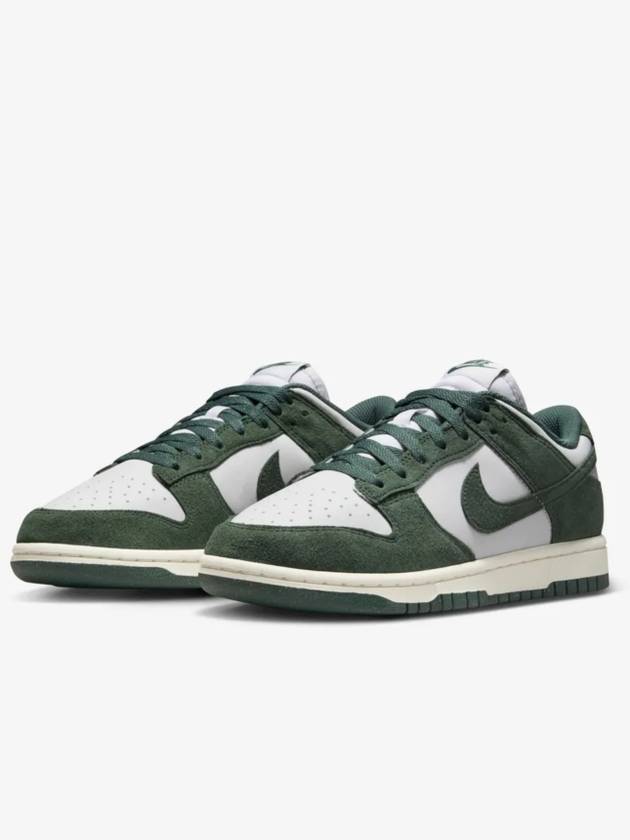 Dunk Low Top Sneakers Vintage Green - NIKE - BALAAN 6