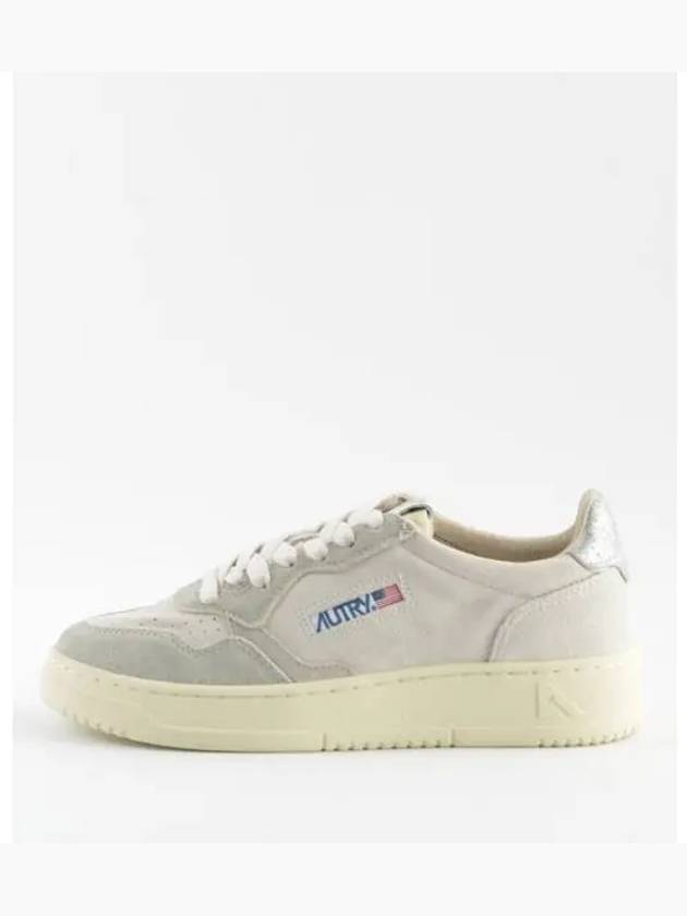 Medalist Leather Low-Top Sneakers Cream White - AUTRY - BALAAN 2