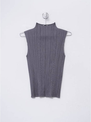 Pleats Basic Sleeveless Grey - ISSEY MIYAKE - BALAAN 1