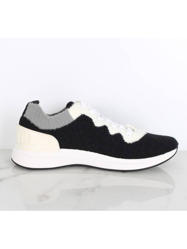 Back logo sneakers 37 5 245 - CHANEL - BALAAN 8