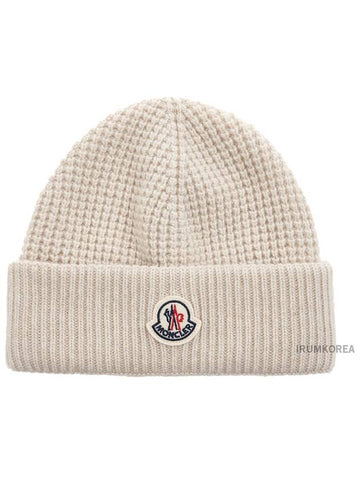 Men s Logo Patch Beanie 3B00023 M4281 215 - MONCLER - BALAAN 1