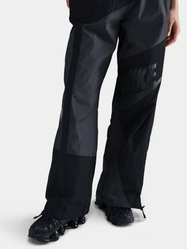 Women's Mid-Rise Loose Woven Open-Hem Track Pants Anthracite - NIKE - BALAAN 4