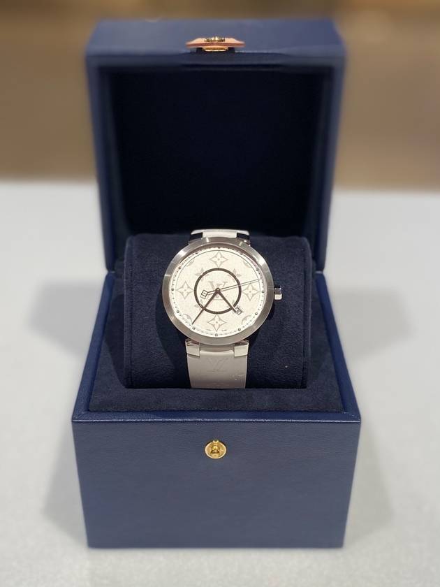 Women s Tambour Slim Monogram White 39mm 23 Years QZ120Z Condition - LOUIS VUITTON - BALAAN 3