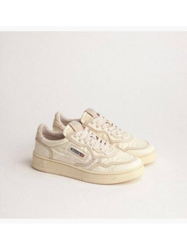 Medalist Low-Top Sneakers Ivory - AUTRY - BALAAN 3