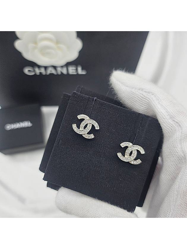 CC Logo Crystal Stud Earrings Silver - CHANEL - BALAAN 5