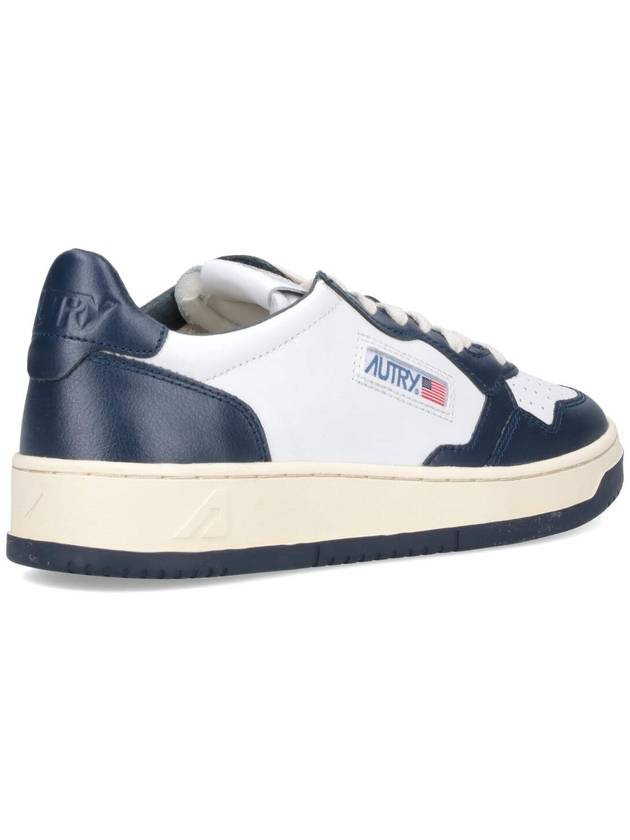 Medalist Navy Tab Low Top Sneakers White Navy - AUTRY - BALAAN 5