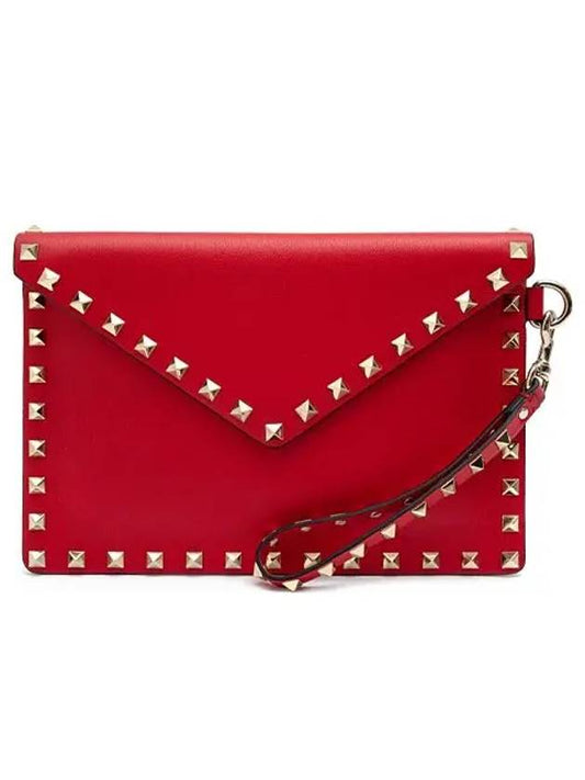Rockstud Envelope Strap Clutch Bag Red - VALENTINO - BALAAN.