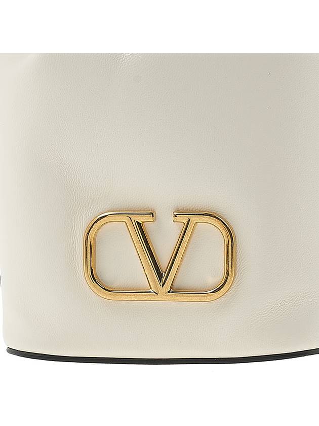 V Logo Signature Bucket Bag White - VALENTINO - BALAAN 7