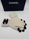 CC Logo Gloves White Black AAA591 - CHANEL - BALAAN 6