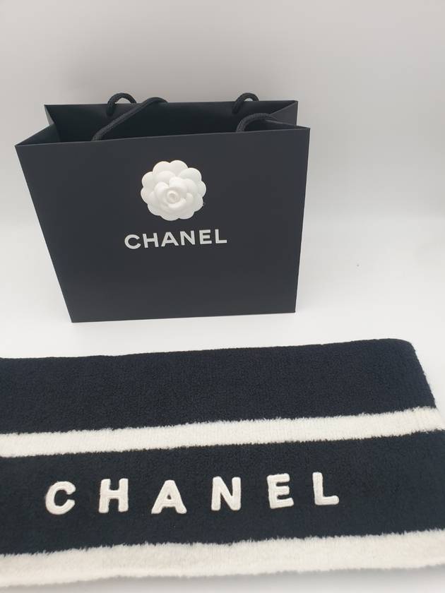 Lettering Silk Cashmere Muffler Black AAA563 - CHANEL - BALAAN 2