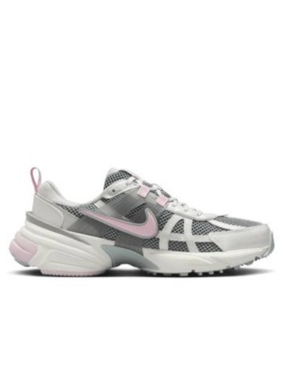 V2K Run Light Pumice Metallic Summit White Pink Foam HQ4046 001 - NIKE - BALAAN 2