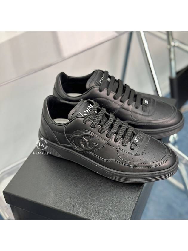 CC Logo Calfskin Low Top Sneakers Black - CHANEL - BALAAN 5