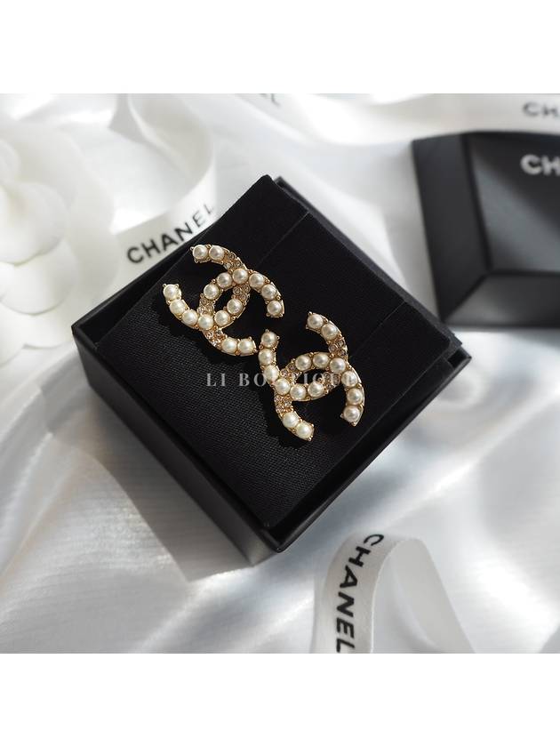 24 CC Logo Pearl Gold Earrings ABD722 - CHANEL - BALAAN 8