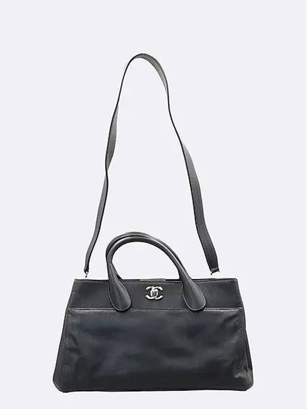 A93125 Black Color Caviar Skin New Surf Silver Logo Turn Lock Tote Bag Shoulder Strap 2WAY - CHANEL - BALAAN 4