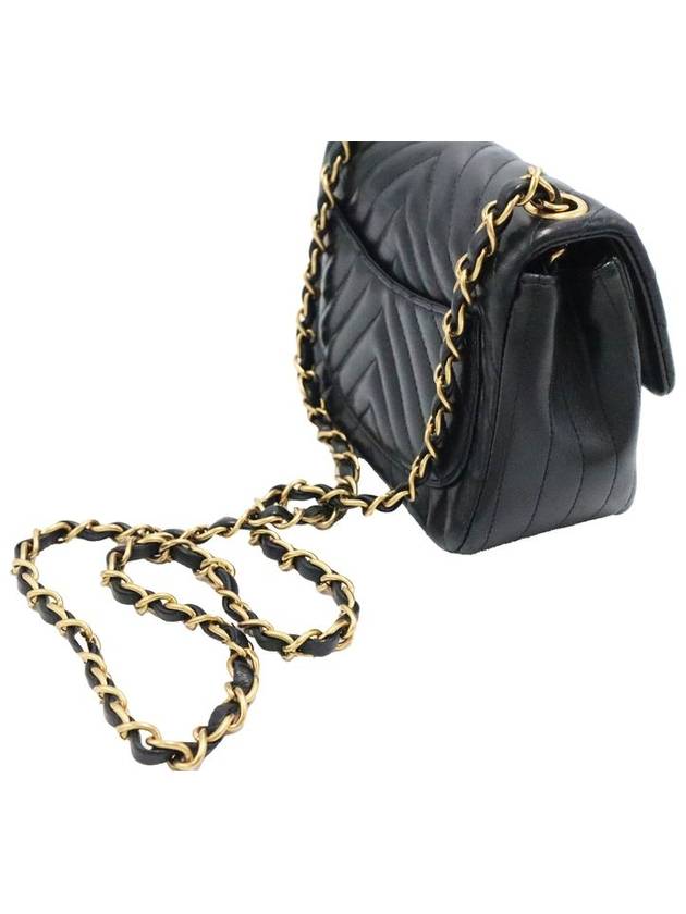 Women s Cross Bag Black Chanel A35200 Gold COCO Logo Lambskin Classic Chevron Petit Sac Mini Flap Chain Shoulder - CHANEL - BALAAN 7