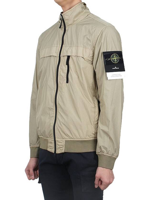 Compass Badge Pleated Windbreaker Sand - STONE ISLAND - BALAAN 5