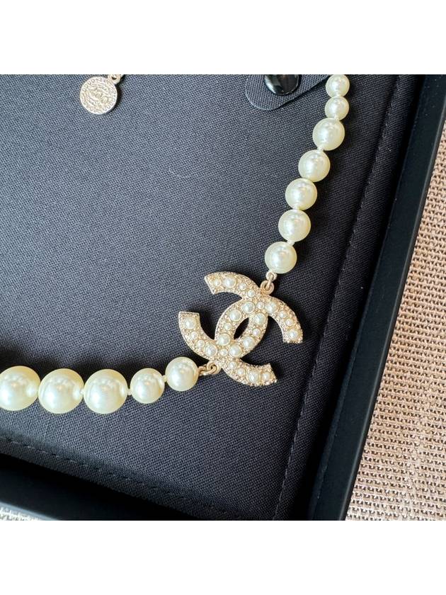 Necklace Metal Glass Pearls Resin & Gold Pearly White Crystal - CHANEL - BALAAN 3