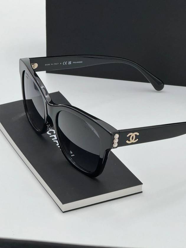 CC logo sunglasses triple pearl Asian fit black gold A71494 - CHANEL - BALAAN 1