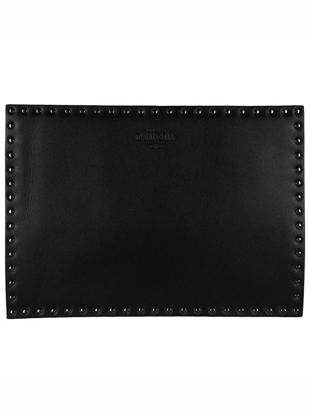 Rockstud Flap Leather Clutch Bag Black - VALENTINO - BALAAN 3