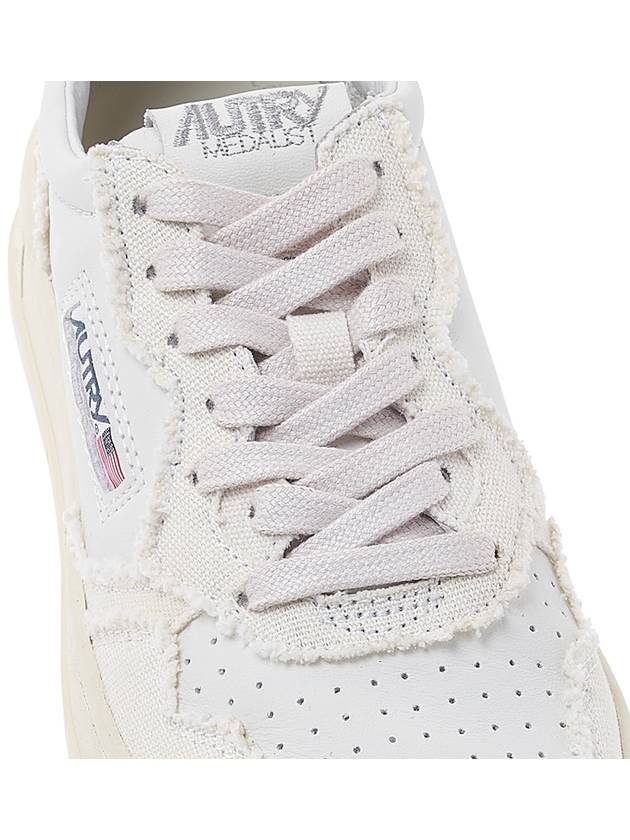 Medalist Low Top Sneakers Ivory - AUTRY - BALAAN 9