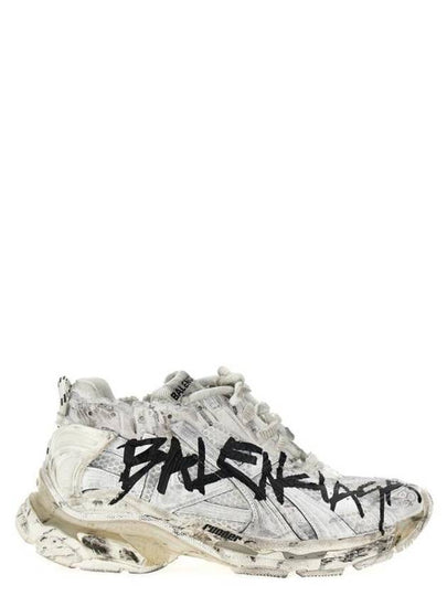 Runner Graffiti Low Top Sneakers White - BALENCIAGA - BALAAN 2